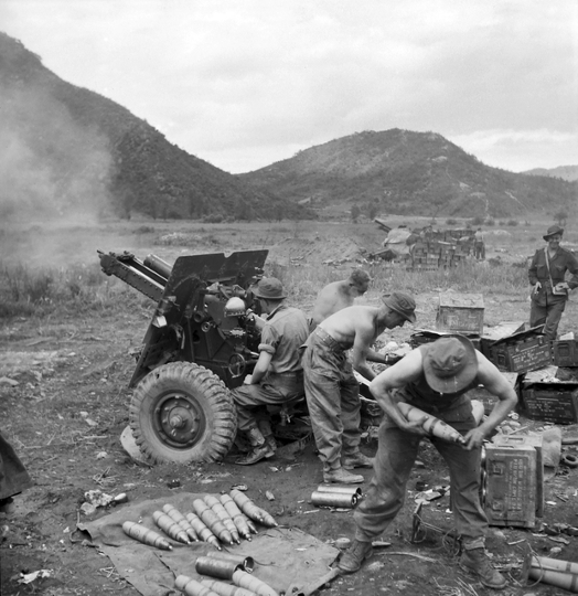 NZ 25 Pounder in Action